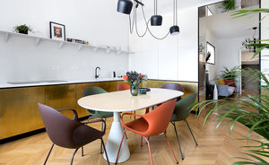 Смесь простоты и чистых форм в квартире, изменившей стиль 30-х годов