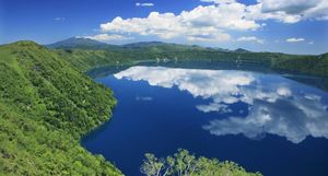 Озеро Масю: почему людям запрещено приближаться к самому красивому водоему Японии