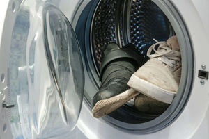 Как я стираю обувь в стиральной машине