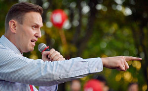 Зачем Навальному устраивать митинг за свободу для свободного на самом деле?