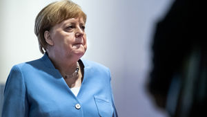 Бухает ли Ангела Меркель?