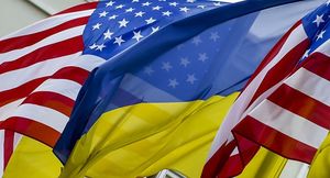 "Будем грабить вашу нищую страну!": Экс-депутат Рады заявил о «переходе» Украины в собственность США