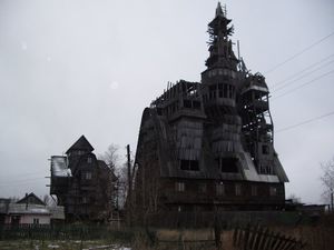 Трагическая история самого высокого деревянного дома в России