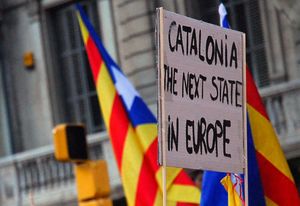 Цатурян: Евросоюз разваливает Испанию через акции протеста в Каталонии