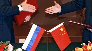 «США разорвут Россию на части»: китайцы о сближении Москвы и Вашингтона