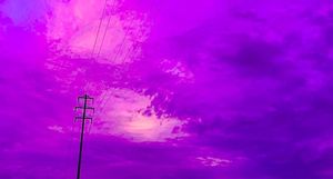 За несколько часов до тайфуна «Хагибис» небо в Японии стало ярко-фиолетовым