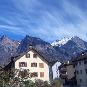 Лихтенштейн: страна шмелей и миллионеров