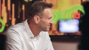 КПРФ списывает Навального со счетов как «отработанный материал»
