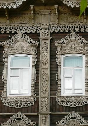 "Очи" русской избы: окна и их обрамление