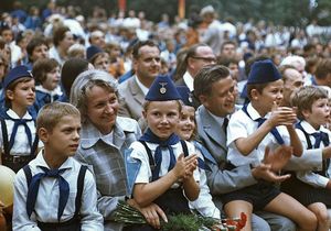 Жизнь в ГДР в 80-е годы: Как была устроена витрина социализма на Западе