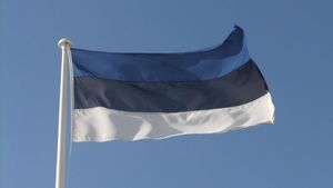 В политической элите Эстонии возник раскол во взглядах на Россию и послушание Западу.