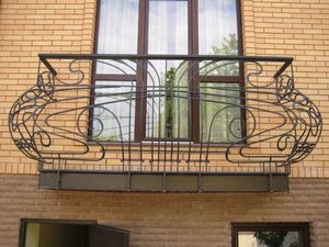 Новый тренд – французский балкон