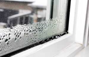 Как легко решить проблему конденсата, если окна регулярно «плачут»