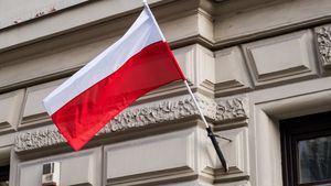 Польский политолог Бартосяк опасается очередного раздела страны.