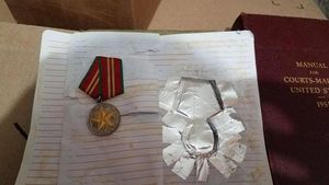 Американец нашел у родственника медаль «За безупречную службу» КГБ