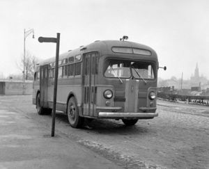 Первый советский послевоенный автобус. ЗИС-154 с электромеханической трансмиссией