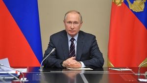 Кто войдёт в новый состав Общественной палаты? Путин определил 40 кандидатур