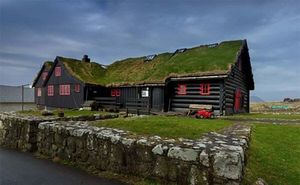 Деревянный жилой дом, которому 920 лет, и другие необычности Фарерских островов