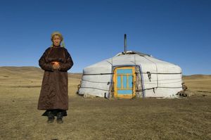 Как живут монголы в юртах?