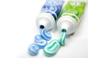 5 лайфхаков с зубной пастой, которые вас удивят