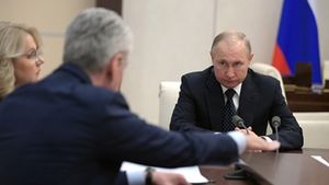 Собянин VS Путин: Собчак заявила об "игре на разлом" в Кремле