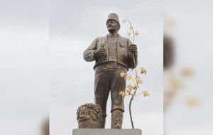 Зюганов отреагировал на переделывание памятника Ленину под Одессой в болгарина Трифона