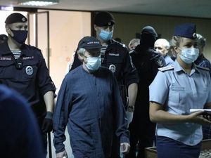 Ефремову накручивают срок скандалами в суде