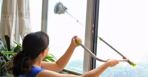 Как помыть окна снаружи перед зимой: 5 способов