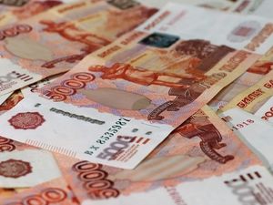 Падение рубля: министр Мантуров рад, россияне не рады