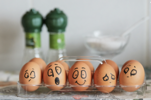 Как правильно выбирать и хранить яйца