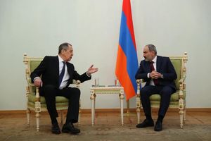 «Это хамство»: Пашинян на встрече с Лавровым «забыл» о флаге России