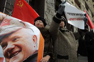 Коммунисты недовольны: Путин сможет рулить, даже если оппозиция возьмет Госдуму