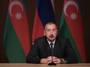 Алиев на параде назвал Ереван "исторической землей Азербайджана"