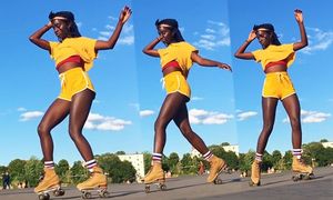 Оми Джанта: та самая девушка, танцующая на роликах во всех лентах соцсетей (много видео)