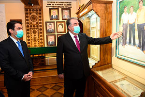 Президент Таджикистана открыл музей имени самого себя