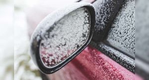 Названы 6 ошибок водителей при запуске и прогреве автомобиля в мороз