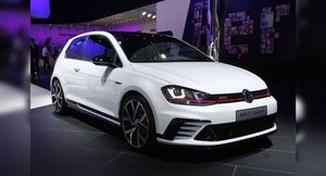 Сильнейшего выявляли среди Volkswagen Golf GTI Clubsport и Honda Civic Type R