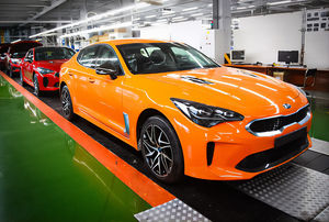 В России началась сборка обновленного Kia Stinger