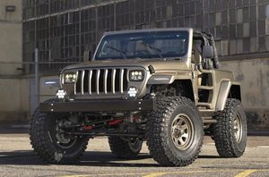 Новый Jeep Wrangler стилизовали под внедорожник 1989 года