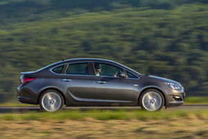 Богатое наследство: как выбрать Opel Astra на вторичном рынке