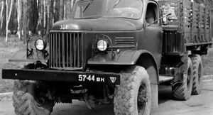 Как шофёр видел дорогу из кабины военного советского грузовика