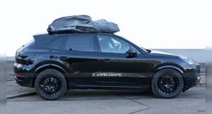 Porsche Cayenne «засветился» с обновлённым дизайном передней и задней части