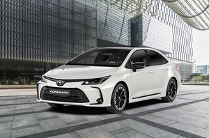 Российские Toyota Corolla и C-HR получили версию GR Sport