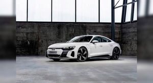 Изображения нового Audi E-tron GT появились в Сети