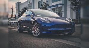 Tesla Model 3 стал самым популярным электрокаром в 2020 году