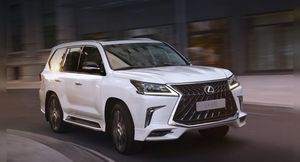 Lexus анонсировал трёхрядный внедорожник с новой мультимедийной системой
