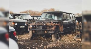 Британский фотограф нашел огромное «кладбище» внедорожников модели Range Rover