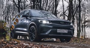 Geely Tugella стал доступен в России в новой комплектации