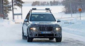 Обновленный кроссовер BMW X7 показался на серии фотографий