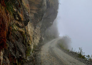 Дороги с которых не возвращаються. "Дорога дьявола" или "Дорога смерти" в Боливии.